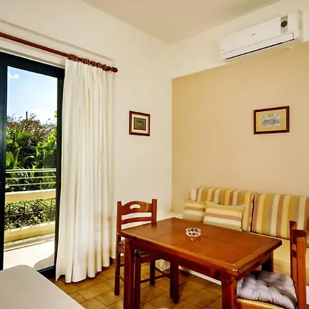 Lili Apartments,Oasis 2,5 Km From Hania Center Parigoria Exterior photo