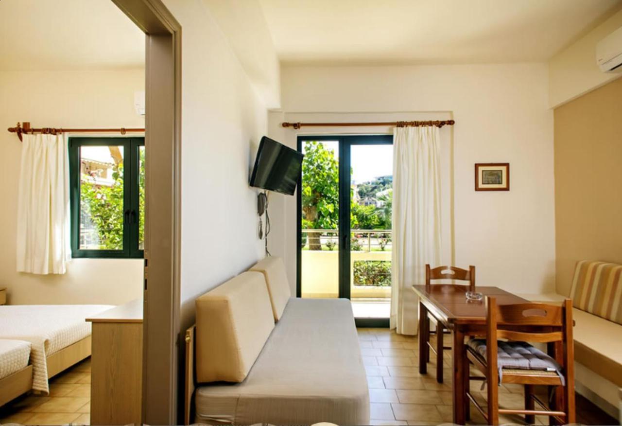 Lili Apartments,oasis 2,5 Km From Hania Center Apartment Parigoria