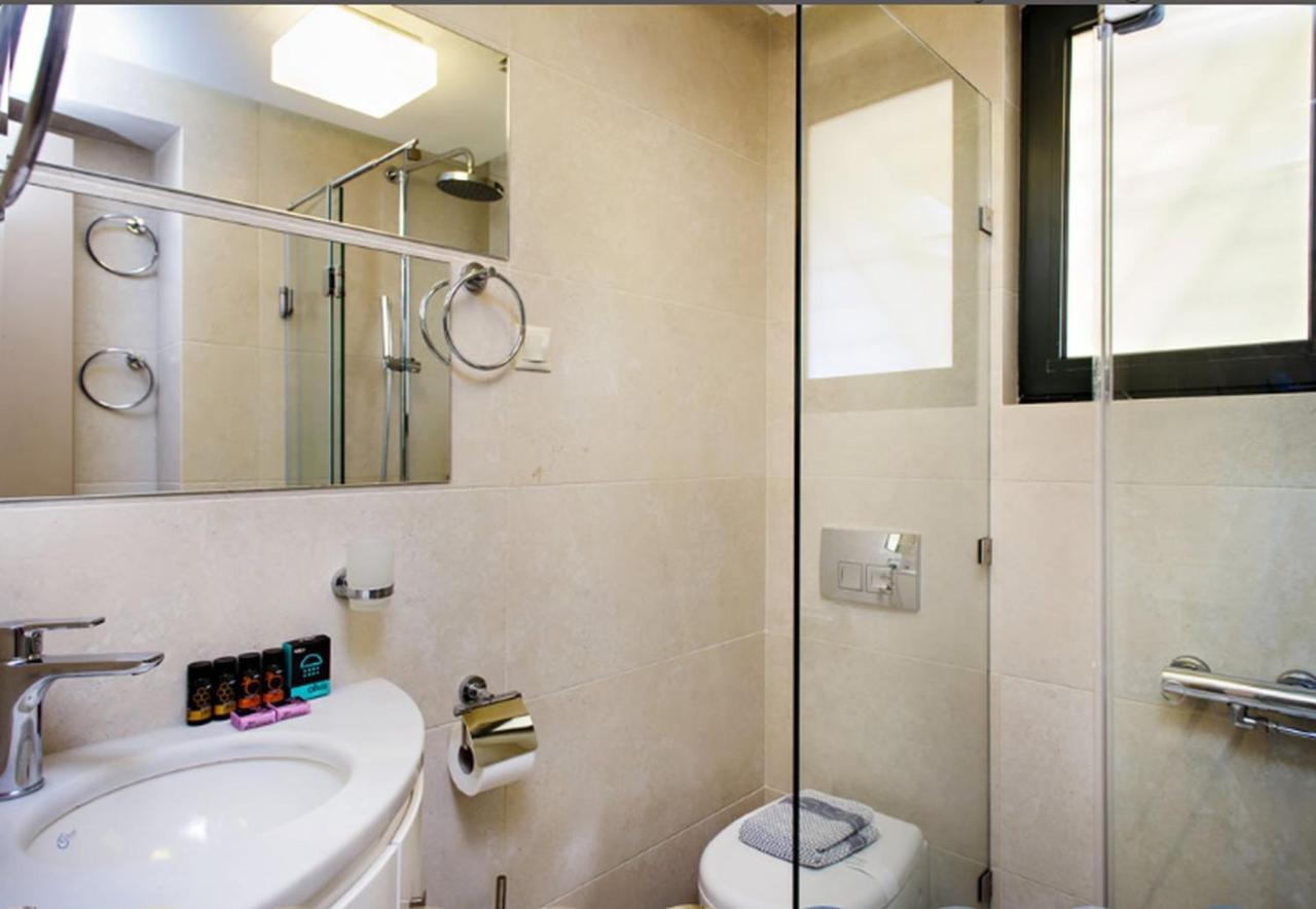 Lili Apartments,oasis 2,5 Km From Hania Center Apartment *